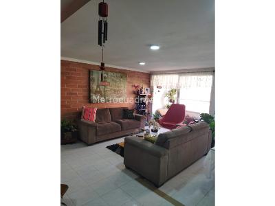 Apartamento de 3 alcobas en venta en Loma Del Indio, Medellín, 110 m² · foto 4 de 20