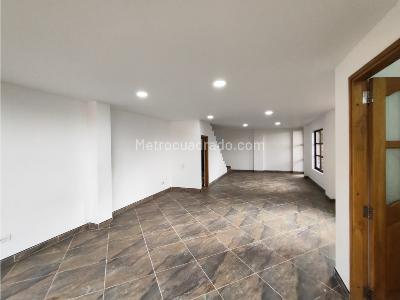 Casa de 5 alcobas en venta en Loma Del Escobero, Envigado, 350 m² · foto 12 de 20