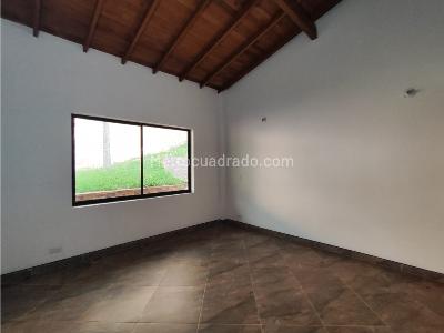 Casa de 5 alcobas en venta en Loma Del Escobero, Envigado, 350 m² · foto 18 de 20