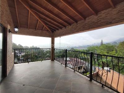 Casa de 5 alcobas en venta en Loma Del Escobero, Envigado, 350 m² · foto 8 de 20