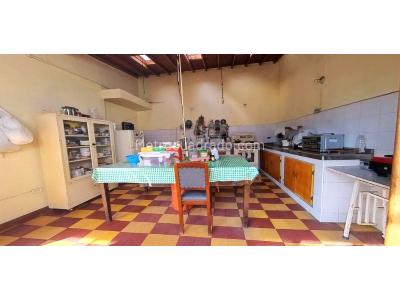 Casa de 5 alcobas en venta en Envigado, Envigado, 517 m² · foto 15 de 16