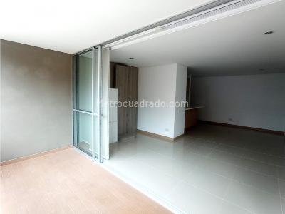 Apartamento de 3 alcobas en venta en Loma De San Jose, Sabaneta, 91 m² · foto 4 de 13