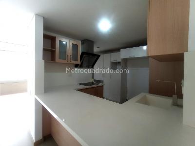 Apartamento de 3 alcobas en venta en Loma De San Jose, Sabaneta, 91 m² · foto 7 de 13