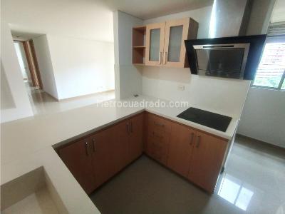 Apartamento de 3 alcobas en venta en Loma De San Jose, Sabaneta, 91 m² · foto 9 de 13