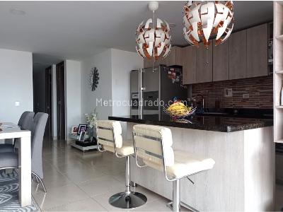 Apartamento en venta en Alto De Las Flores, Sabaneta · foto 2 de 17
