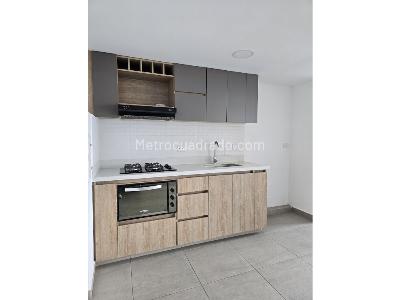 Apartamento de 2 alcobas en venta en Santa Ana, Bello, 54 m² · foto 3 de 13