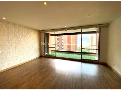 Apartamento de 3 alcobas en venta en San Jose, Sabaneta, 113 m² · foto 2 de 13
