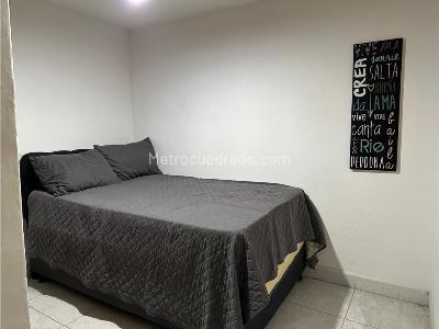 Casa de 5 alcobas en venta en Belen Rosales, Medellín, 238 m² · foto 12 de 20