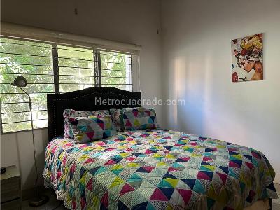 Casa de 5 alcobas en venta en Belen Rosales, Medellín, 238 m² · foto 6 de 20