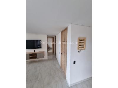Apartamento de 2 alcobas en venta en Loma De San Jose, Sabaneta, 69 m² · foto 16 de 20