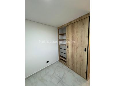 Apartamento de 2 alcobas en venta en Loma De San Jose, Sabaneta, 69 m² · foto 20 de 20