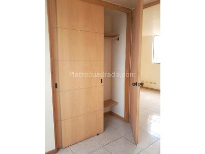 Apartamento en venta en Loma De Los Bernal, Medellín · foto 16 de 20