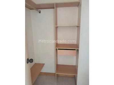 Apartamento en venta en Loma De Los Bernal, Medellín · foto 17 de 20