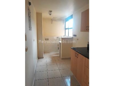 Apartamento en venta en Loma De Los Bernal, Medellín · foto 3 de 20