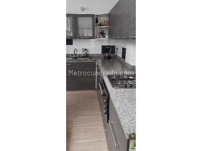 Apartamento de 4 alcobas en venta en Calasanz, Medellín, 145 m² · foto 3 de 14