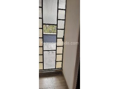 Apartamento de 4 alcobas en venta en Calasanz, Medellín, 145 m² · foto 9 de 14
