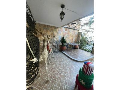 Casa de 4 alcobas en venta en Florida Nueva, Medellín, 292 m² · foto 13 de 20