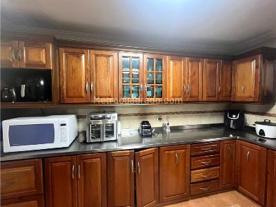 Casa de 4 alcobas en venta en Florida Nueva, Medellín, 292 m² · foto 7 de 20