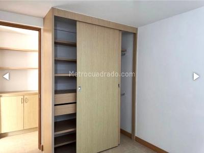 Apartamento de 2 alcobas en venta en Cañaveralejo, Sabaneta, 64 m² · foto 10 de 19