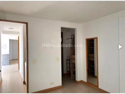 Apartamento de 2 alcobas en venta en Cañaveralejo, Sabaneta, 64 m² · foto 8 de 19