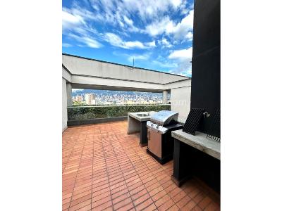 Apartamento en venta en Loma De Los Bernal, Medellín · foto 17 de 18