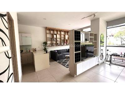 Apartamento en venta en Loma De Los Bernal, Medellín · foto 3 de 18