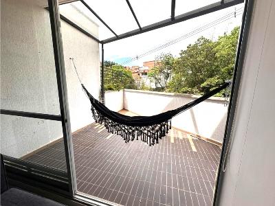 Apartamento en venta en Loma De Los Bernal, Medellín · foto 5 de 18