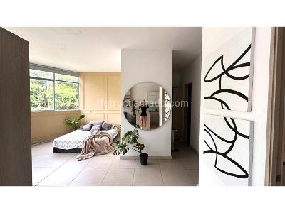Apartamento en venta en Loma De Los Bernal, Medellín · foto 7 de 18