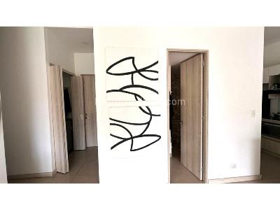 Apartamento en venta en Loma De Los Bernal, Medellín · foto 9 de 18