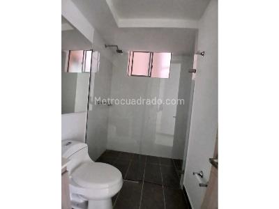 Apartamento de 3 alcobas en venta en Loma De San Jose, Sabaneta, 104 m² · foto 19 de 20