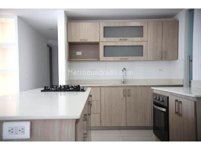 Apartamento de 3 alcobas en venta en Loma De San Jose, Sabaneta, 104 m² · foto 3 de 20