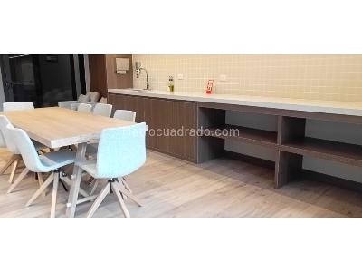Apartaestudio en venta en El Poblado, Medellín, 52 m² · foto 7 de 9