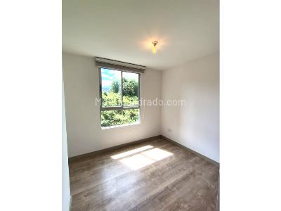 Apartamento de 3 alcobas en venta en Las Lomitas, Sabaneta, 69 m² · foto 11 de 20