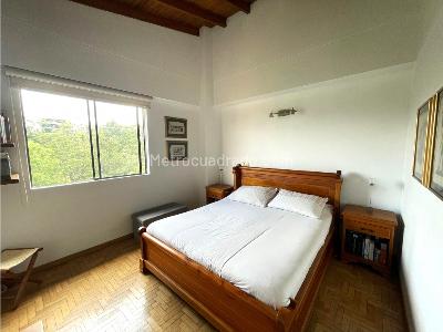 Apartamento de 3 alcobas en venta en El Poblado, Medellín, 127 m² · foto 10 de 16