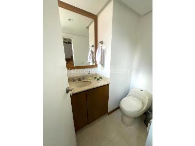 Apartamento de 3 alcobas en venta en El Poblado, Medellín, 127 m² · foto 13 de 16