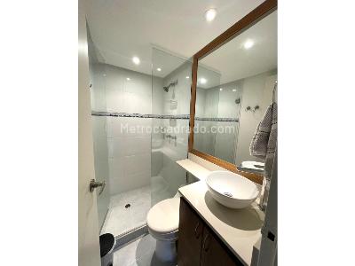 Apartamento de 3 alcobas en venta en El Poblado, Medellín, 127 m² · foto 14 de 16