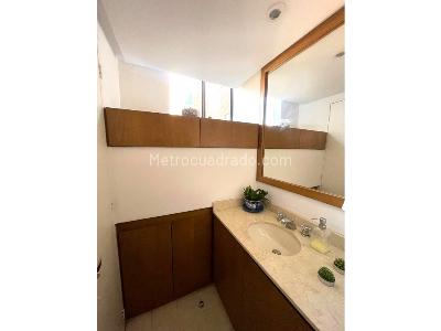 Apartamento de 3 alcobas en venta en El Poblado, Medellín, 127 m² · foto 15 de 16