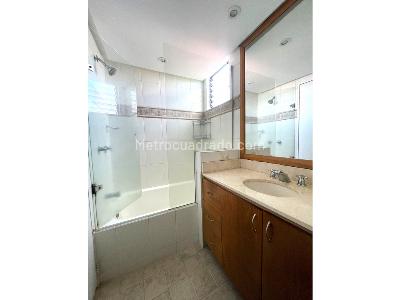 Apartamento de 3 alcobas en venta en El Poblado, Medellín, 127 m² · foto 16 de 16