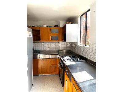 Apartamento de 3 alcobas en venta en El Poblado, Medellín, 127 m² · foto 5 de 16
