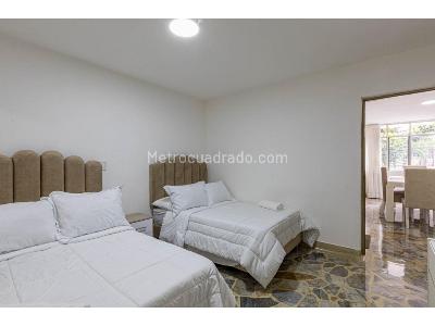 Casa de 5 alcobas en venta en Estadio, Medellín, 197 m² · foto 15 de 20