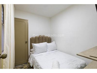 Casa de 5 alcobas en venta en Estadio, Medellín, 197 m² · foto 19 de 20