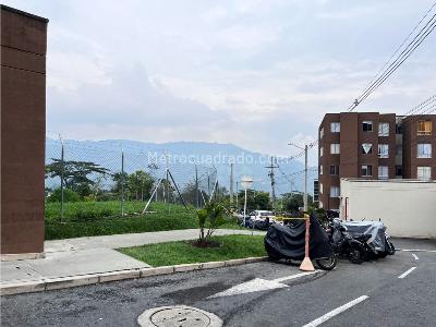 Apartamento en venta en San Antonio De Prado, Medellín · foto 17 de 20