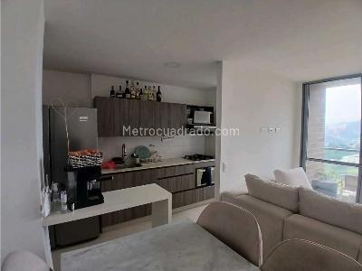 Apartamento de 2 alcobas en venta en Suramerica, Itagüí, 69 m² · foto 10 de 20