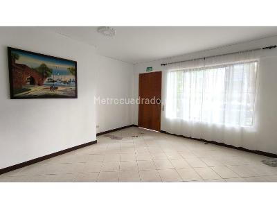 Casa de 3 alcobas en venta en La Floresta, Medellín, 113 m² · foto 4 de 18