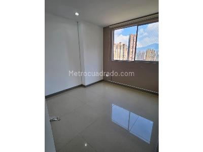 Apartamento de 3 alcobas en venta en Loma De San Jose, Sabaneta, 130 m² · foto 12 de 19