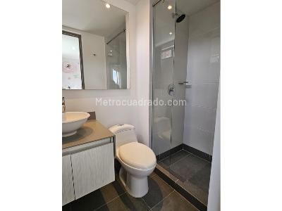 Apartamento de 3 alcobas en venta en Loma De San Jose, Sabaneta, 130 m² · foto 18 de 19
