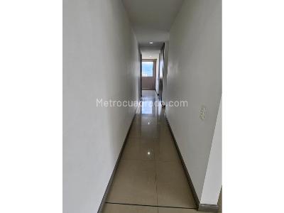 Apartamento de 3 alcobas en venta en Loma De San Jose, Sabaneta, 130 m² · foto 19 de 19