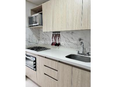 Apartamento en venta en Centro, Itagüí · foto 2 de 20