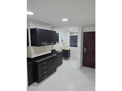 Apartamento en venta en Calasanz, Medellín · foto 2 de 12