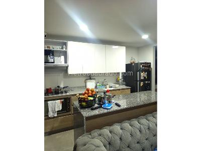Apartamento en venta en Loma Del Barro, Envigado · foto 2 de 12